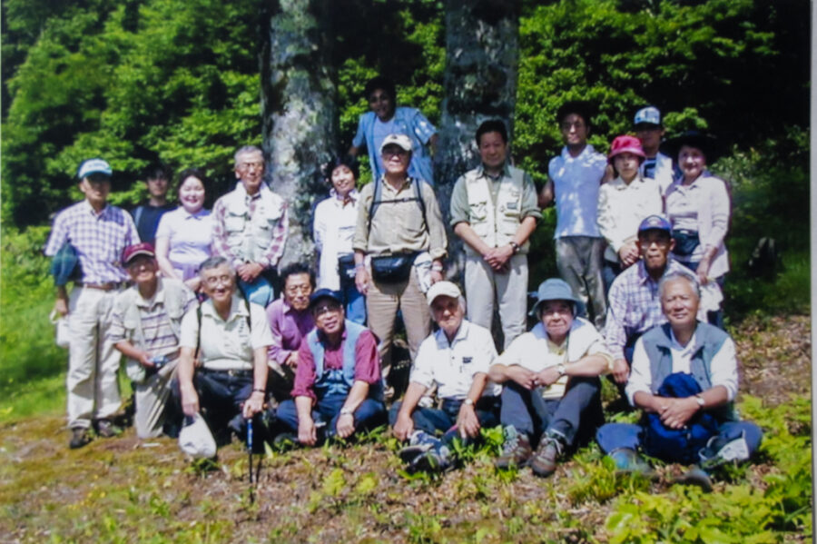 植樹会の皆様と玉原高原のブナ林で